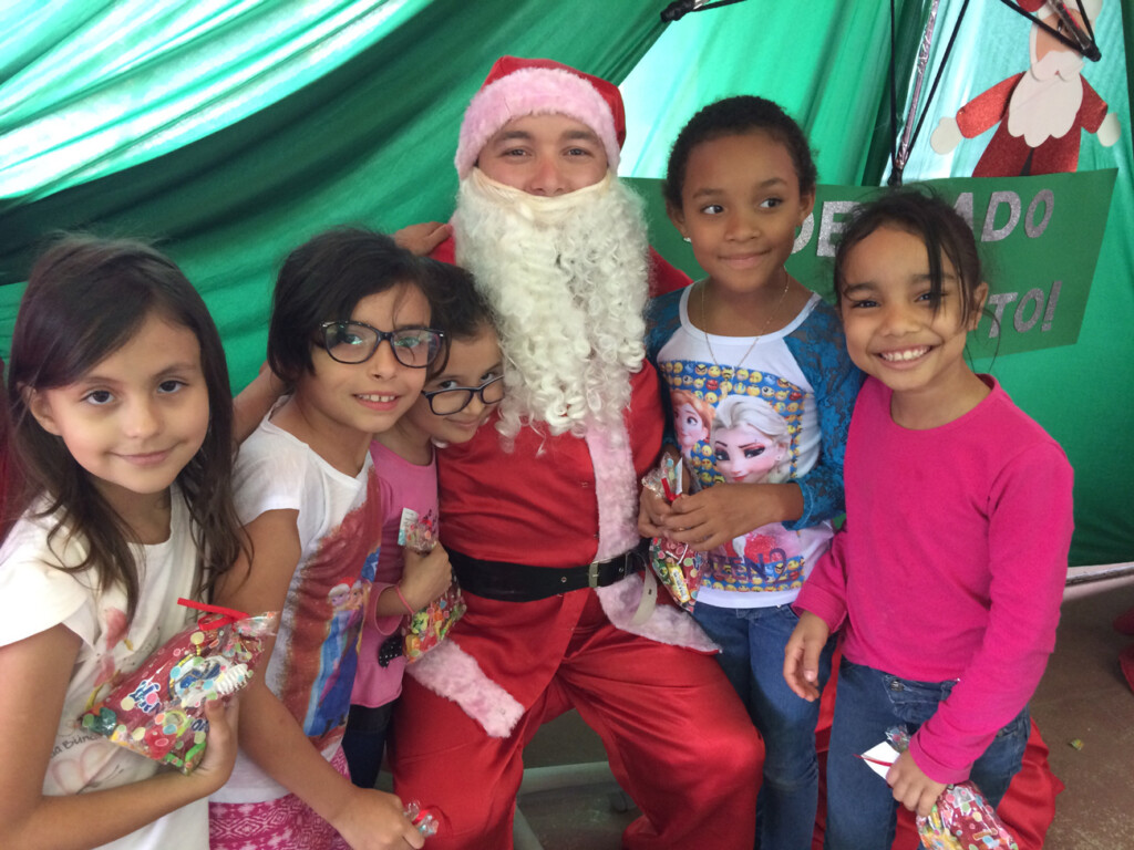 natal de sorrisos ação em Atibaia