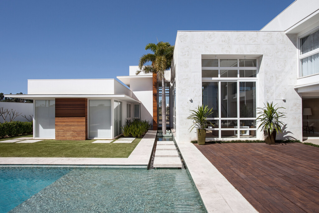 Etrusco-branco---Arq.-Ninha-Chiozzini---F-Estúdio-Croma-(8)