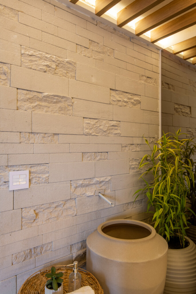 Ecobrick Grezzo e Ecobrick Stone Marfim - Arq. Carolina Maluf - F. Favaro Jr.